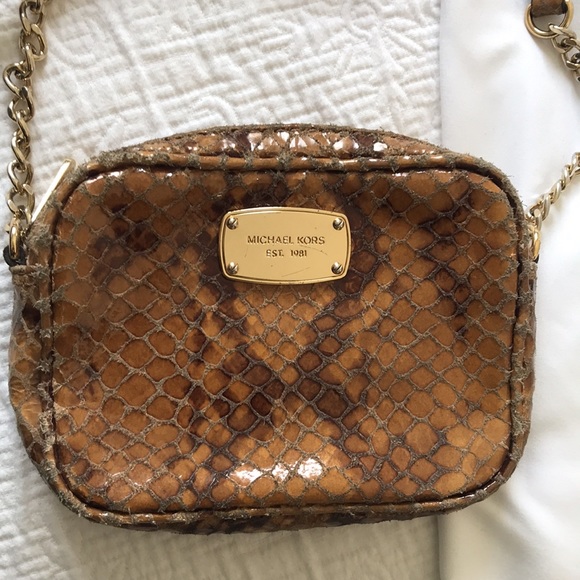 Michael Kors Crossbody - Picture 2 of 3